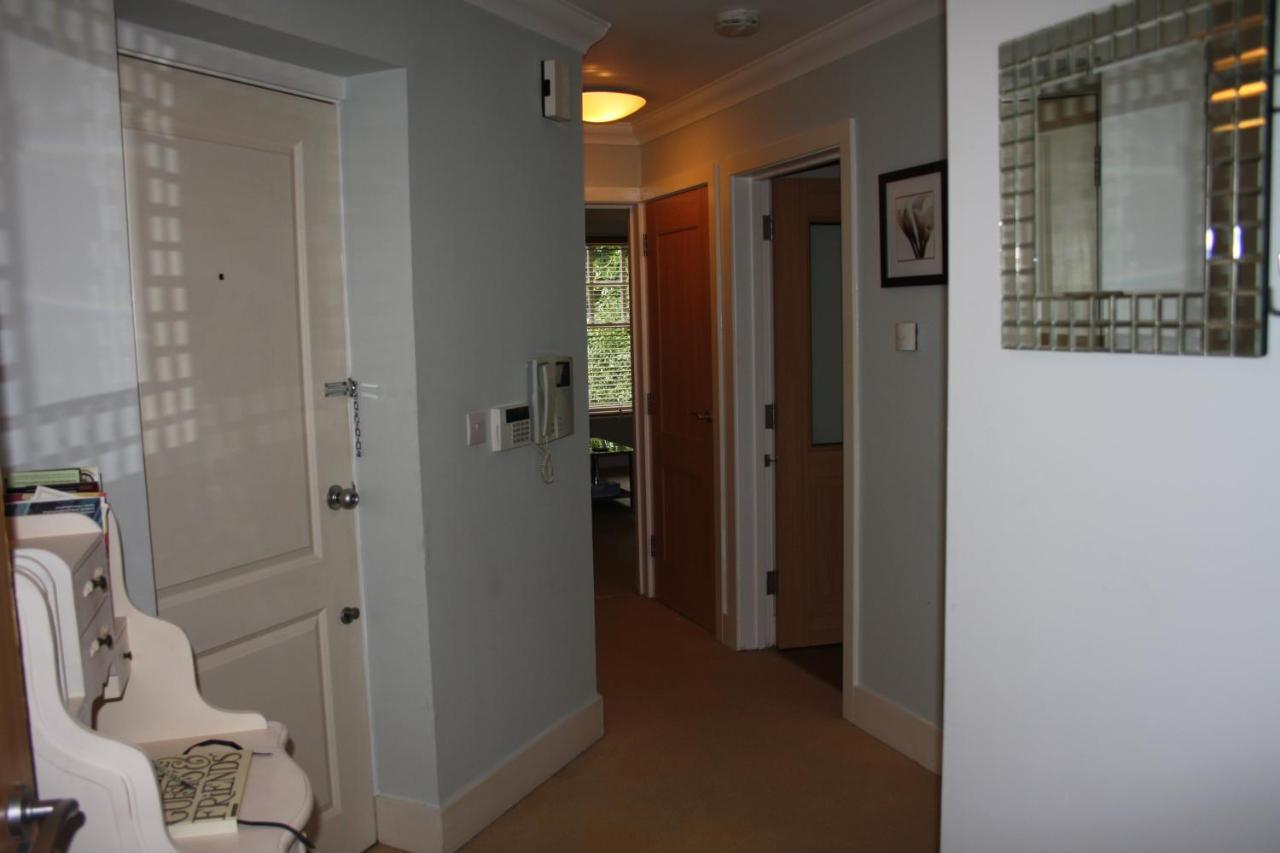 Canterbury Elms Court Apartment Ruang foto